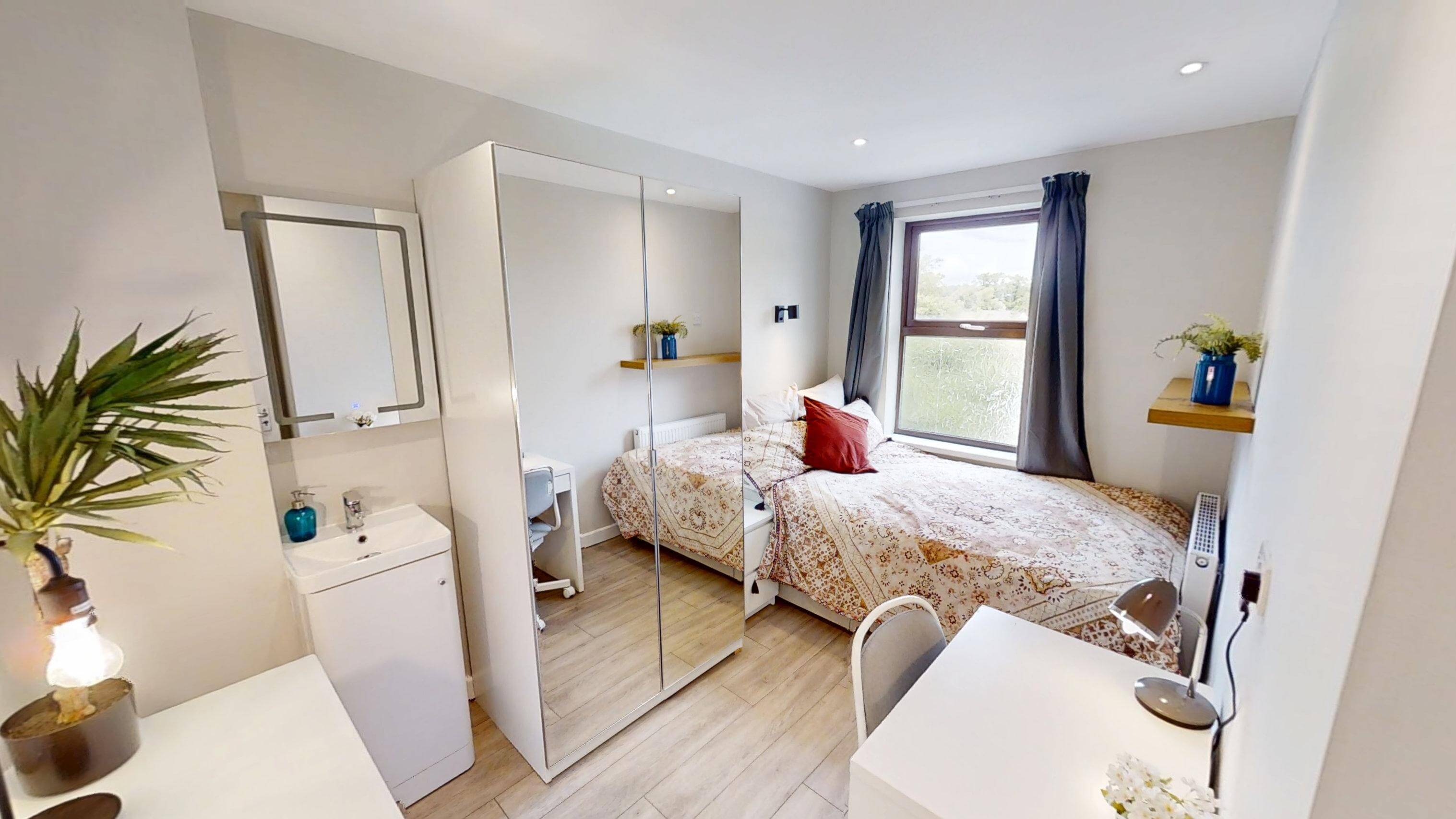Bedroom 6